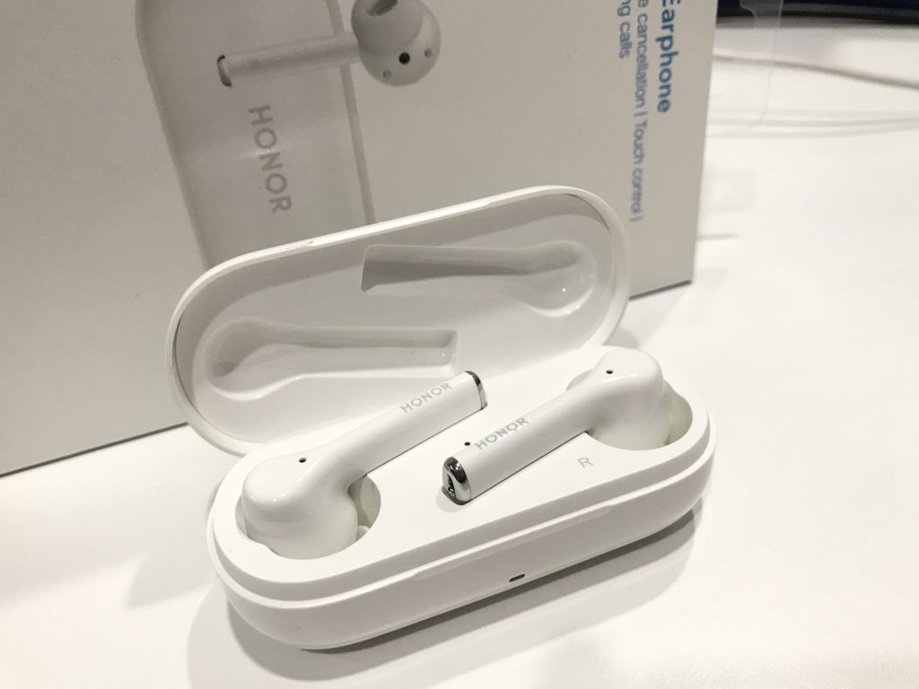 Honor Magic Earbuds, Sedap Dipegang Namun Tidak Berbaloi Dengan Harga