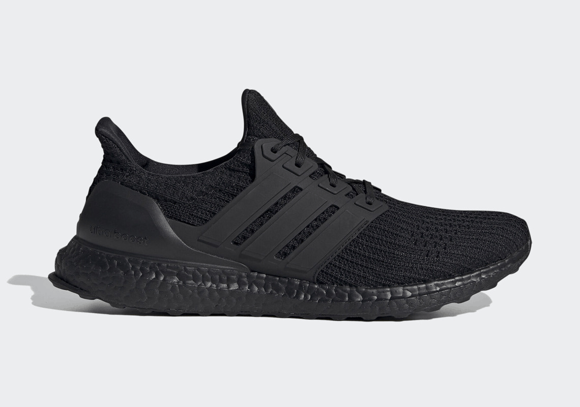adidas ultra boost triple black