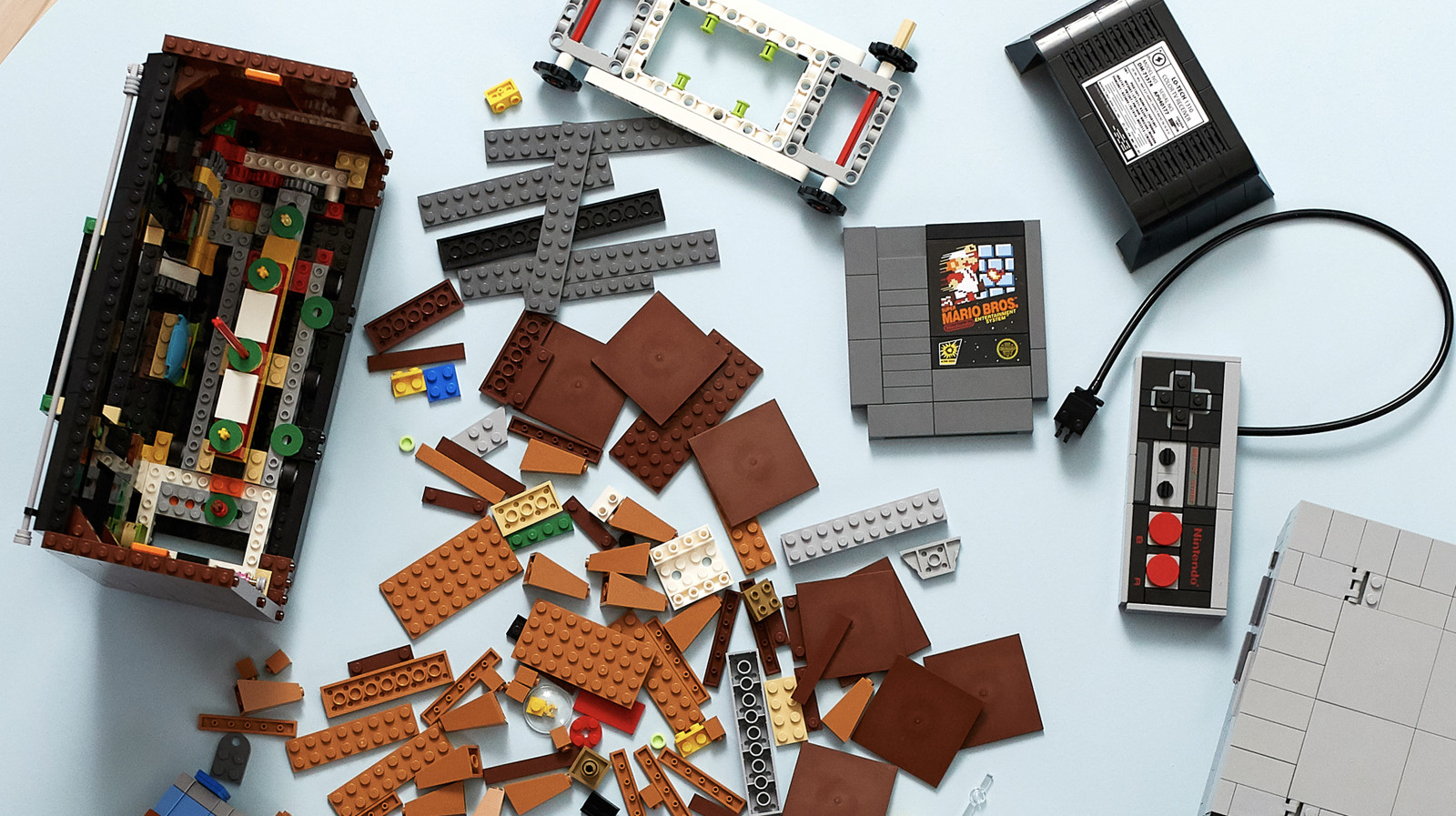 LEGO x Nintendo – 2,646 Keping LEGO Replika Permainan Super Mario Bros