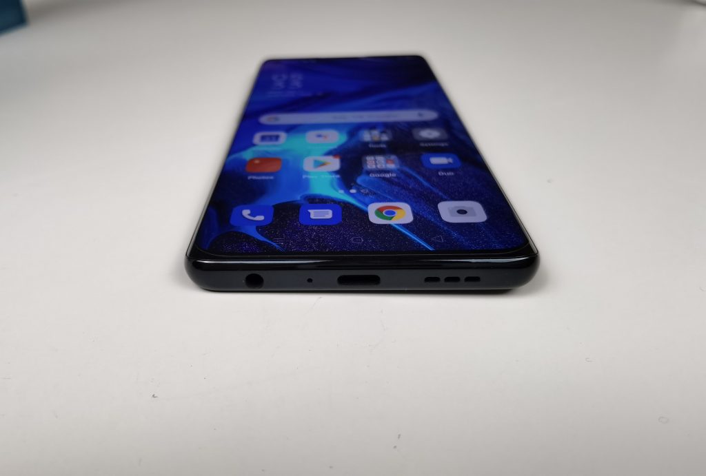 OPPO Reno4 Pro, Peranti Kelas Pertengahan Dengan Pengecasan Pantas 65W