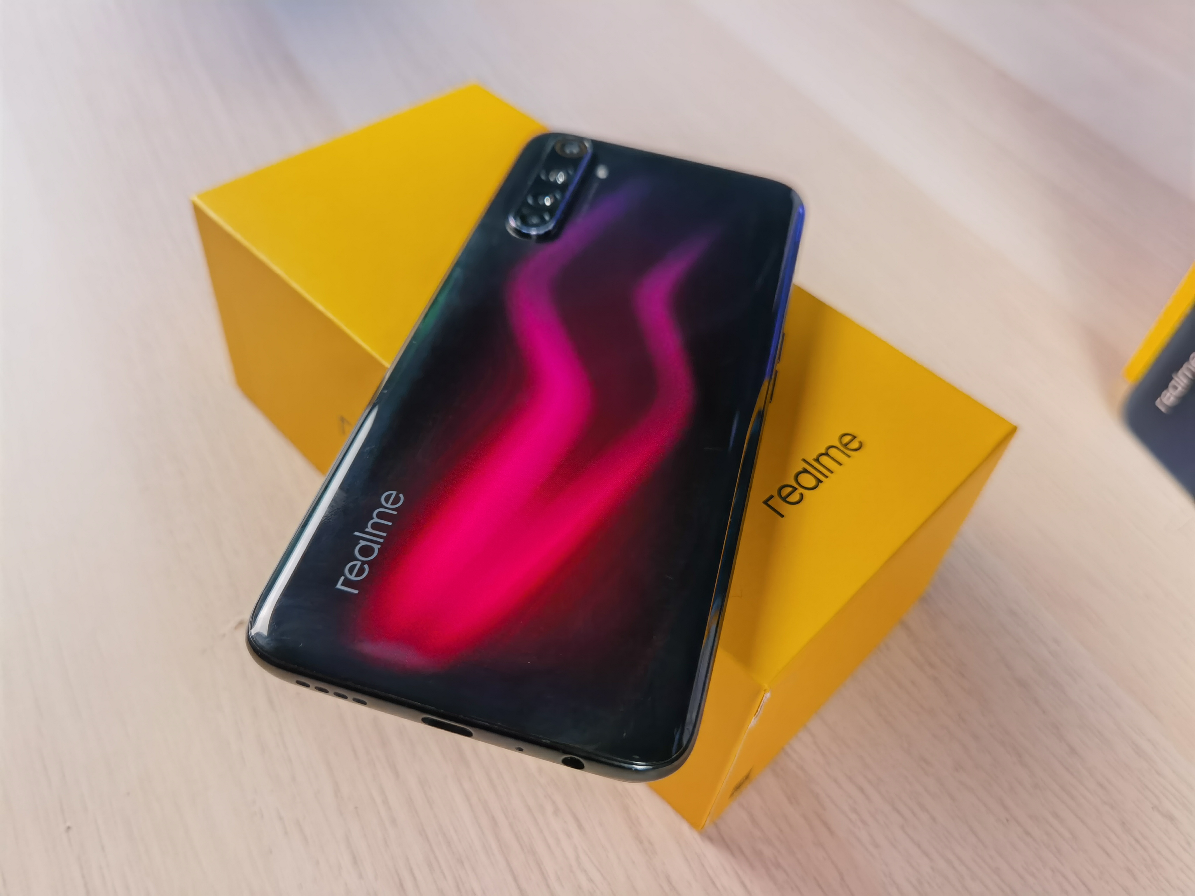 perbandingan realme 7 pro