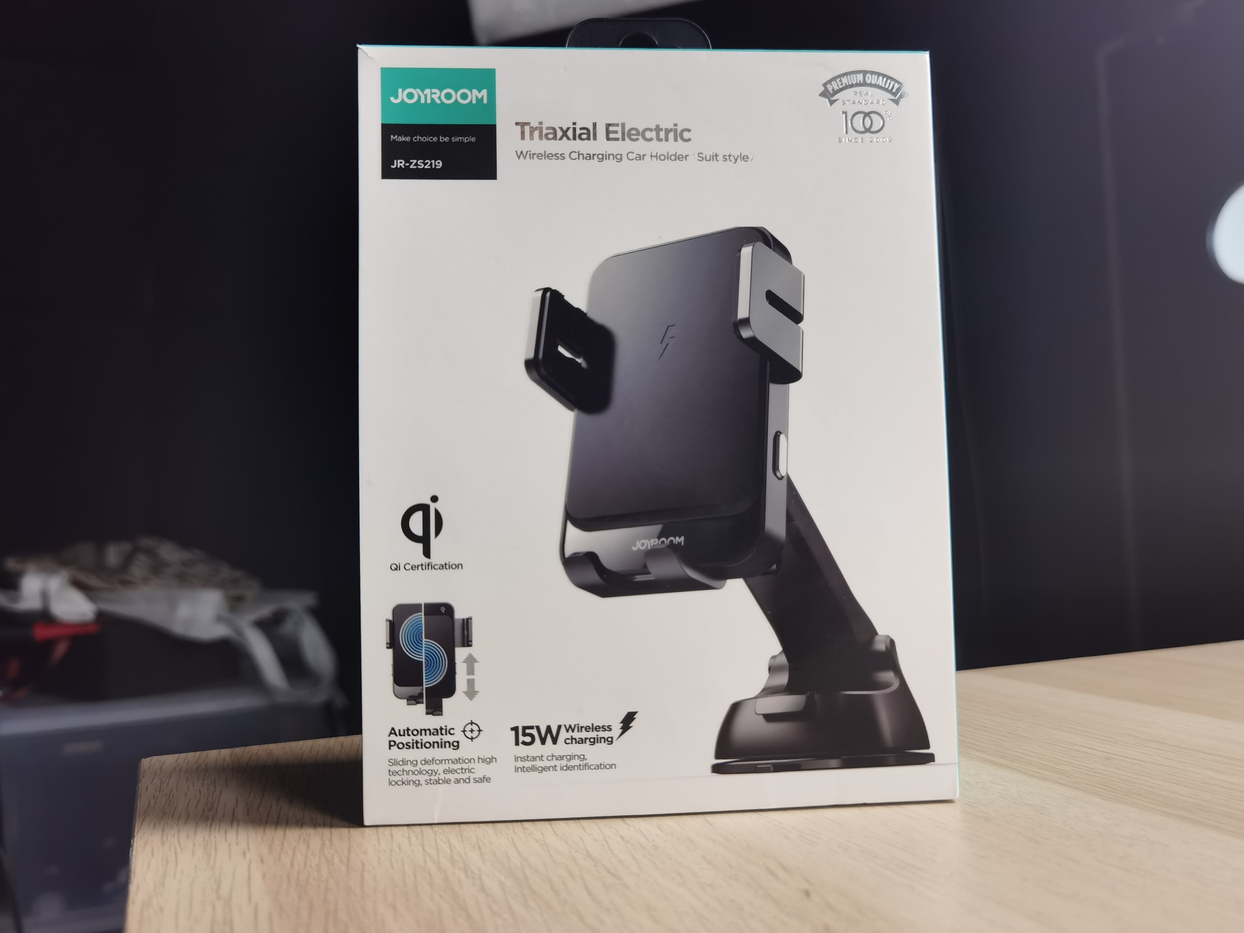 Pengecas Nir-Wayar Car Holder