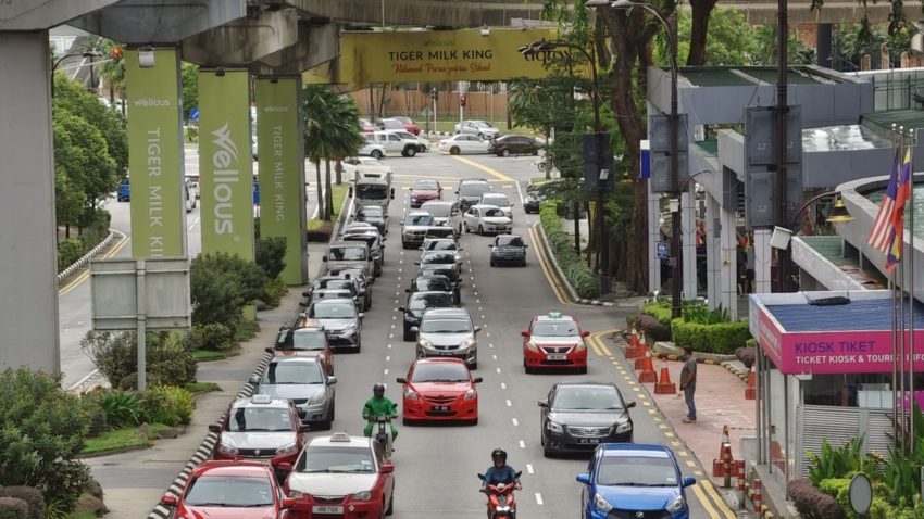 trafik jammed kereta