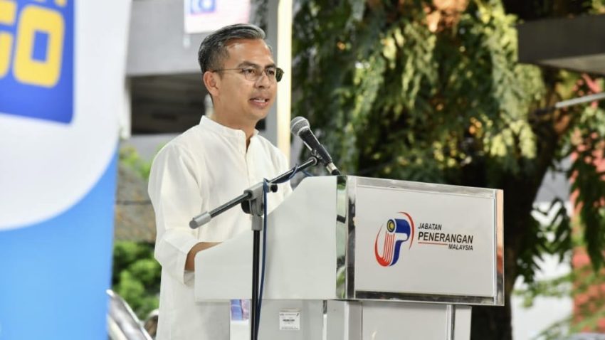 fahmi fadzil reuters dnb 5g