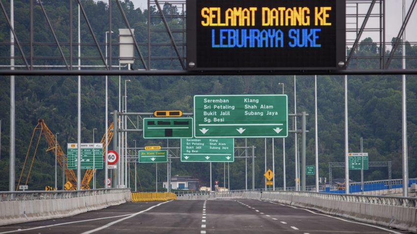 lebuh raya kad debit kredit