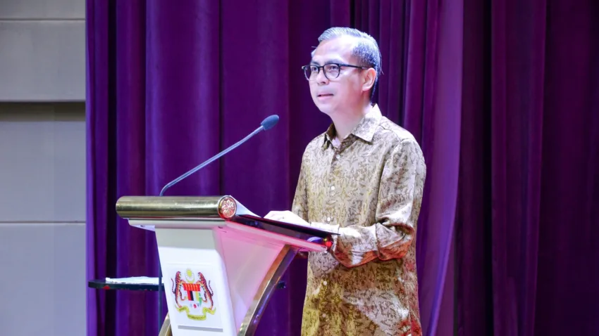 Fahmi Fadzil_Angkatan Tentera Malaysia
