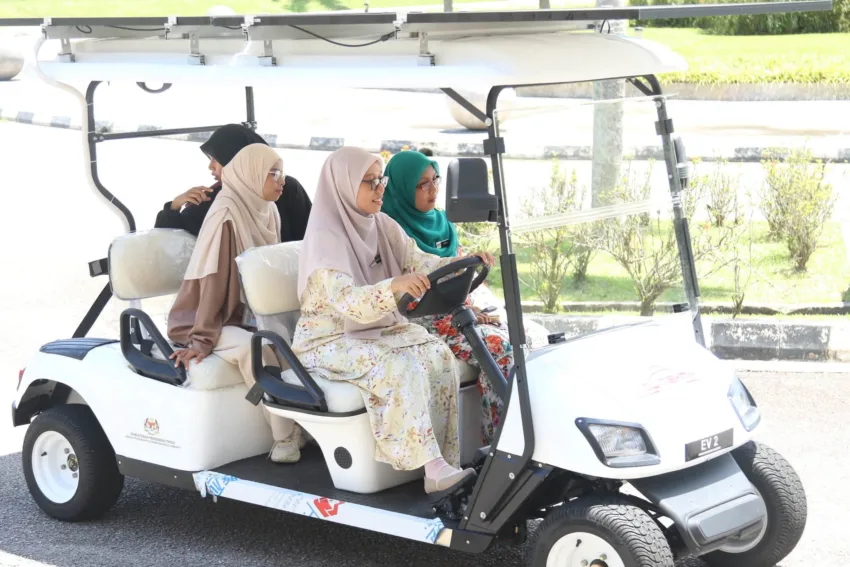 Pelajar TVET Politeknik Jeli Bangunkan ‘Solar Buggy Car’