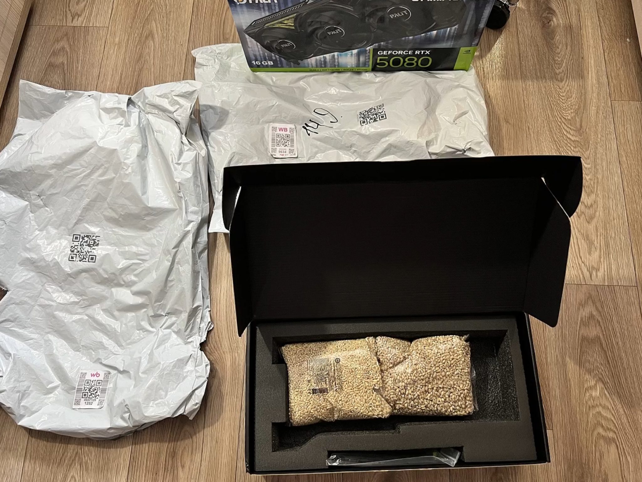Lelaki Rusia Beli Kad Grafik RTX 5070 Ti, Tapi Dapat Botol Air Mineral 2L