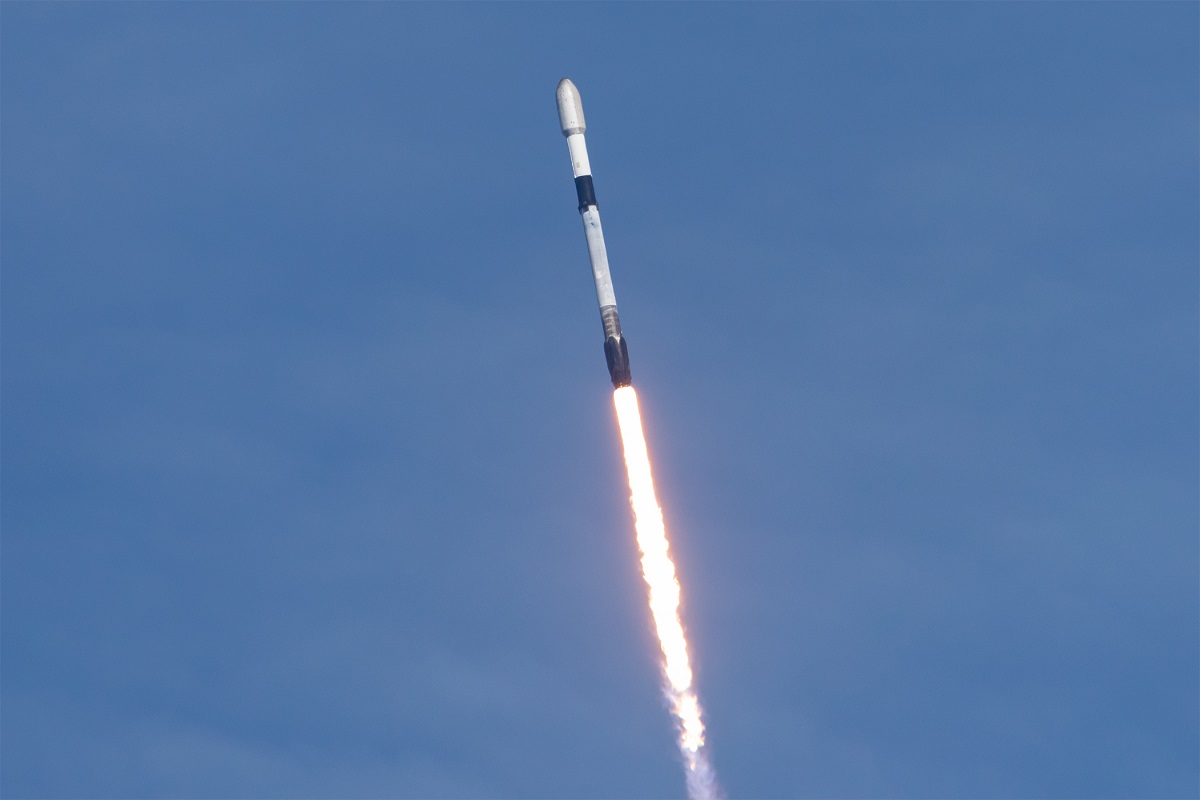 Vietnam Bakal Lancar Satelit Bersama SpaceX