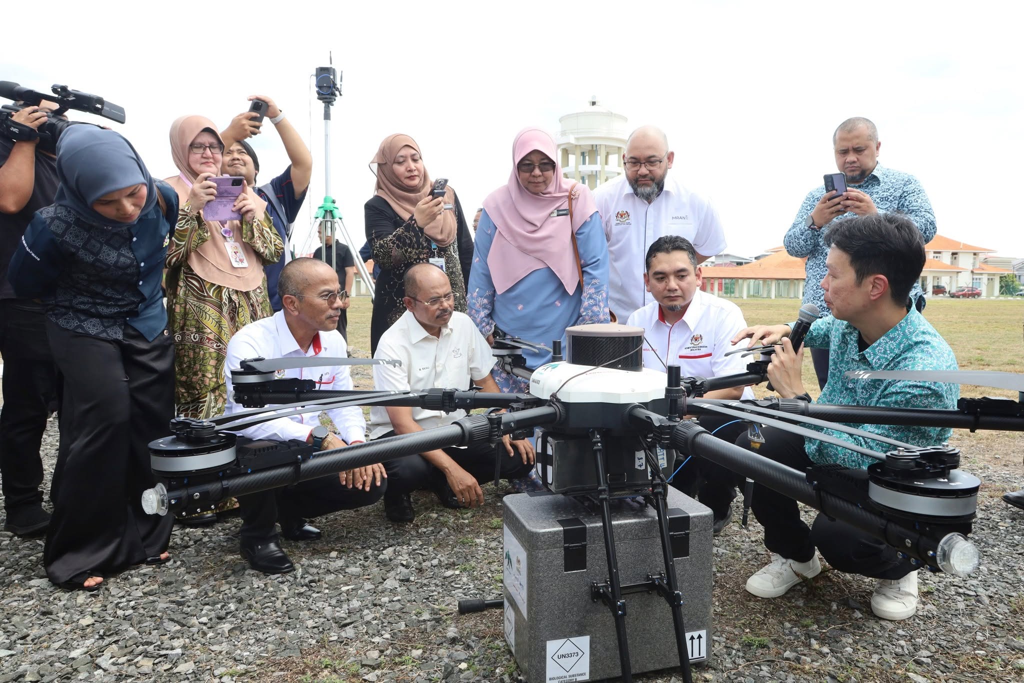 Dron Buatan Malaysia Berjaya Hantar Darah Sejauh 20 KM Di Pahang