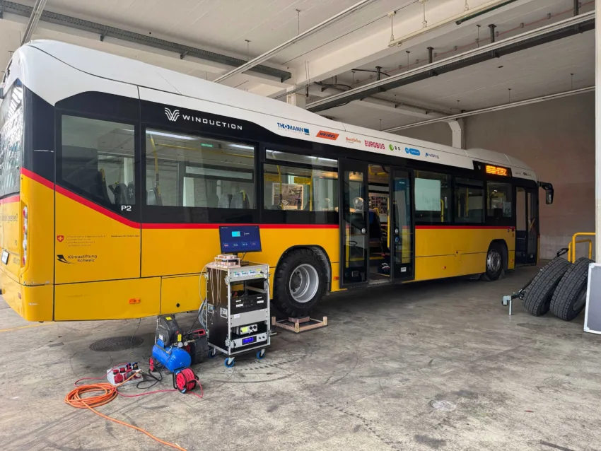 Syarikat Swiss Bangunkan Bas Elektrik Dicas Melalui Tayar