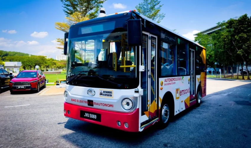 Hanya RM1, Bas Elektrik Henti-Henti Berautonomi Mula Beroperasi Di 6 Stesen Di Putrajaya