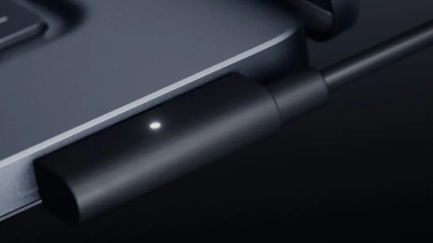 Microsoft Cipta Pengecas Magnetik USB-C Pertama Di Dunia