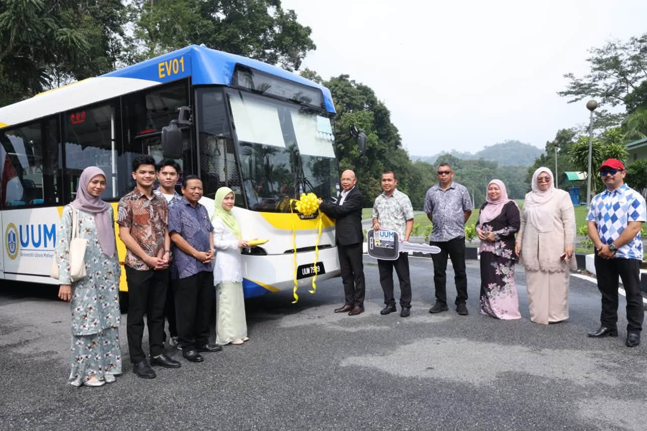 UUM Lancar Perkhidmatan Bas Elektrik Bernilai RM1.2 Juta