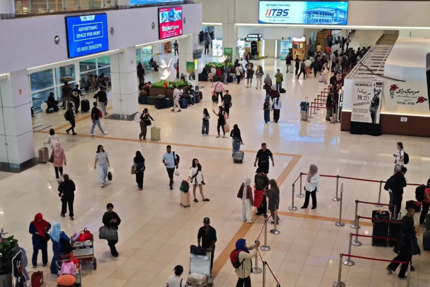 Terminal bas berlesen apad (1)
