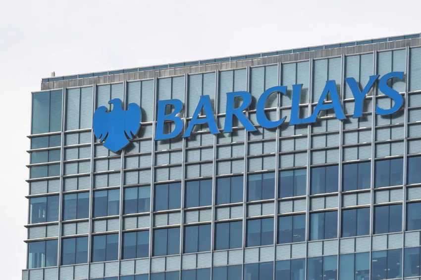 Barclays Rancang Kurangkan 5,000 Pekerja Susulan Penggunaan AI